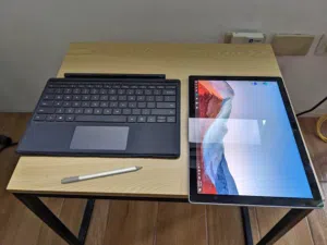 Surface pro 7 Plus - Core i7 11th GEN - 16gb ram - 100% original - personal used laptop + Tablet 8 x