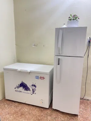 مجمده وثلاجه وبراد ماء نظيفات واستعمال قليل جدا وتجميد قوي