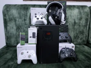 Xbox Series X مع كامل الملحقات