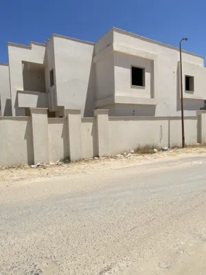 فيلا نصف تشطيب للبيع السراج شارع اسطنبول