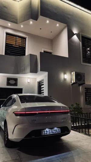 بي واي دي دستروير 2025