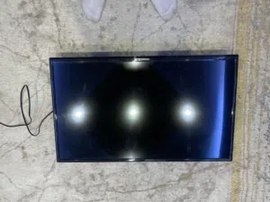 شاشه general deluxe led انش 32مع رسيفر starsat ستار سات مع عين و اسلاك كامله الشاشه بتحتاج ريموت