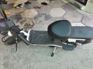 دراجة شحن نظيفة جدا للبيع و حجمها 20