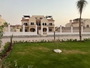 400 m2 More than 6 bedrooms Villa for Sale in Giza Sheikh Zayed