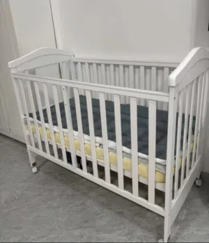 سرير اطفال