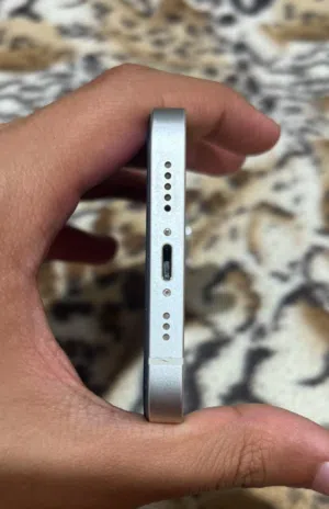 آيفون 13 عادي للبيع
