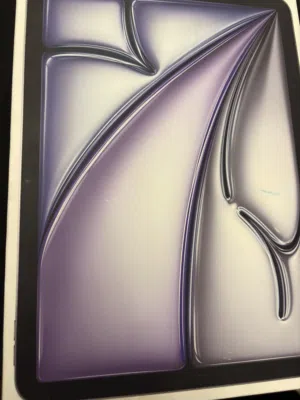 iPad Air 11 M3 128GB eSIM شبه جديد 2025