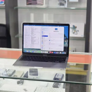 MacBook Pro M2 – 24GB RAM – 1TB SSD