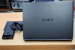 للبيع لابتوب جيمنق 16inch  Ultra 724 Ram DDR5/1TBSSD/ Rtx 5060 8GB كالجديد بالكرتون