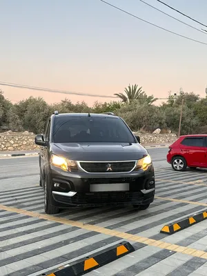 ‏بيجو ‏.‏ ريفتر ‏.‏ 2020 ‏.‏ مستعمل‏4
