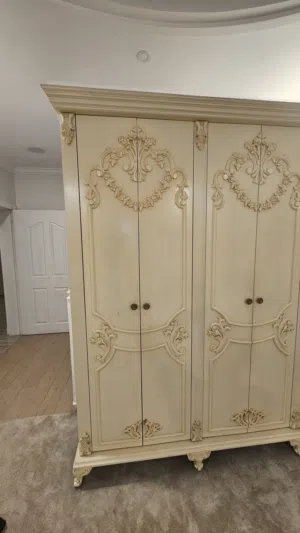 غرفة نوم للبيع شبه جديده