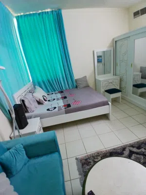 غرف عائلي وبارتشنات عائلي وبنات بالتعاون