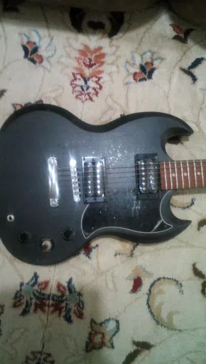 للبيع جيتار كهرب  Epiphone SG