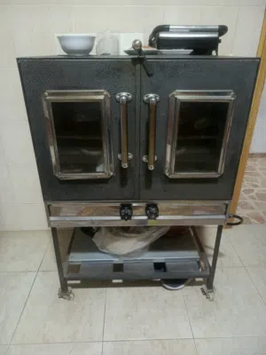 فرن للبيع شغال