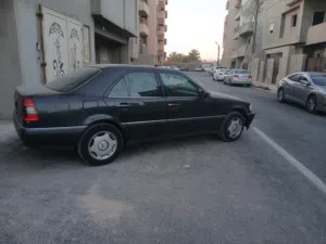 مرسيدس C180 هرم
