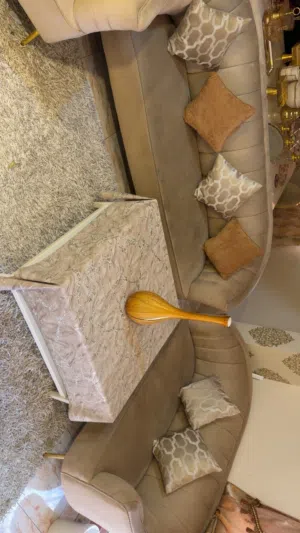 كنب للبيع شبه جديد