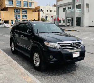 TOYOTA FORTUNER 2013 BLACK (4X4)