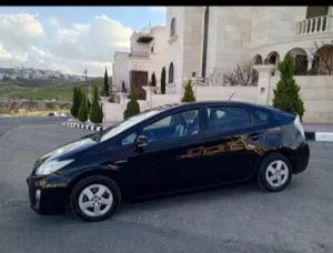 للبيع تويوتا بريوس 2010