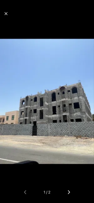 مبنى للبيع في الطريق صحار 18 شقة الهيكل جاهز