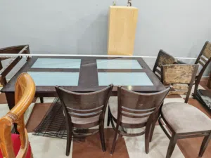 طاولة سفرة مع 6 كراسي