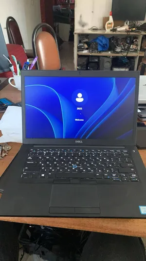 Dell . Windows . 14"0