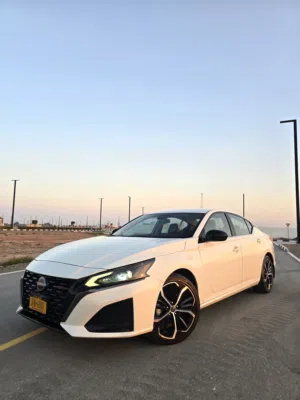 Used Nissan Altima in Ras Al Khaimah