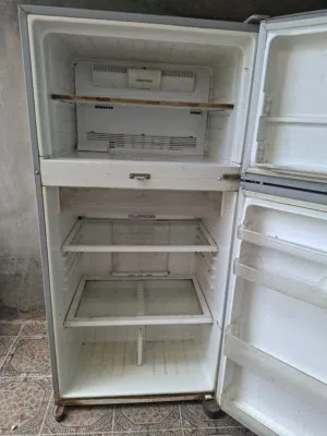 ثلاجة شارب للبيع