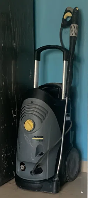 Karcher professional pressure washer