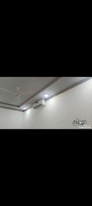 بيت للبيع في حي الشهداء نهايه شارع العريض بناء 2025 جديد مساحه البيت 125m الواجهه 6 وربع والنزال 20