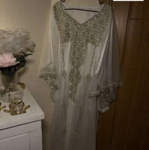 لبسه إمارتي جديده