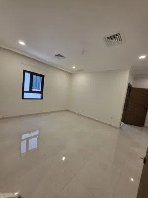 400 m2 3 Bedrooms Apartments for Rent in Farwaniya South Abdullah Al Mubarak