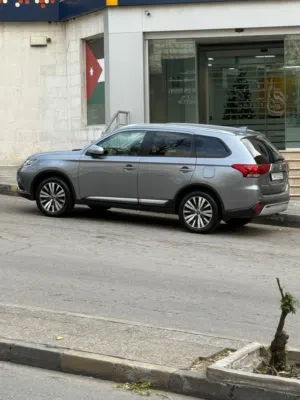 Used Mitsubishi Outlander in Ajloun