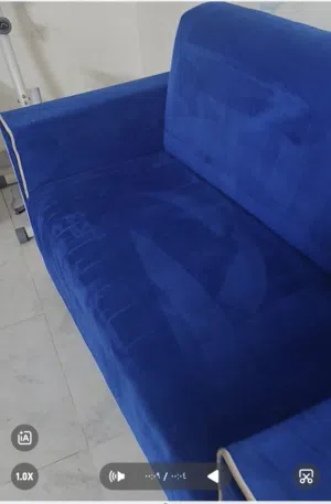 اثاث جلوس مع الستائر للبيع بحالة جيدة جدا