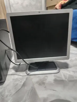 كومبيوتر للبيع