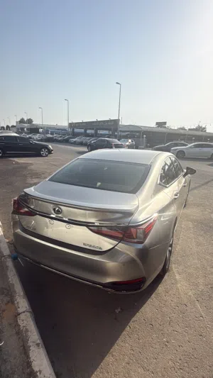 لكزس es300 هايبرد hybrid