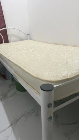 Single bed & mattress