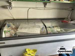 معدات محل مجمدات للبيع كامل او بالقطعة