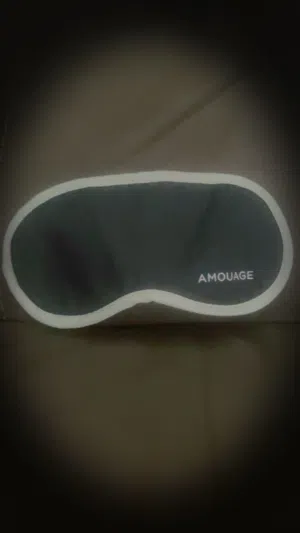 ماسك العين امواج