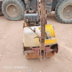 مطلوب حادلة صغيرة وخباطة للبيع