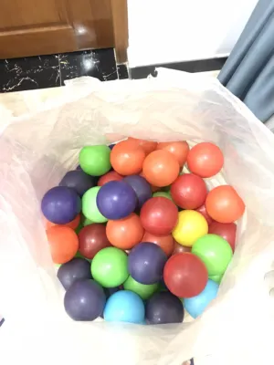 كرات صغيرة بلاستك ذات ضغط عالي