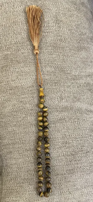 للبيع مسباح ماعرف شنو نوعه لاكن نوعيته زينه ومو اي شي شي فاخر