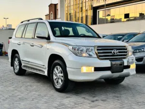 تيوتا مفخرة الوكيل 2009 الدار V8 GXR