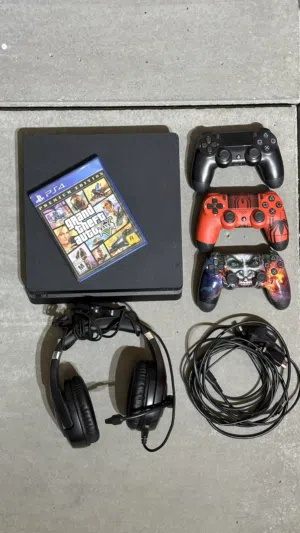 Ps4 استخدام شخصي نظيف جداً
