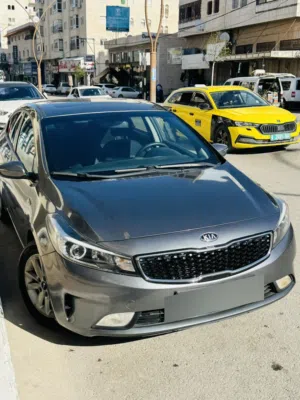 Used Kia K3 in Hebron
