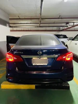 Nissan Sentra American specs Sv Excellent condition Beautiful Blue color clean Car. نيسان سنترا 2017