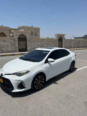 للبيع كرولا 2018