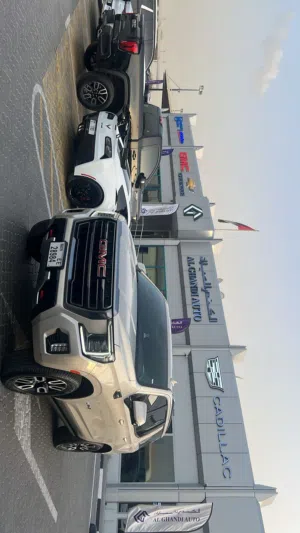 يوكن AT4 بحالة ممتازه