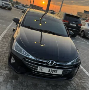 Hyundai . Elantra . 2020 . Used0