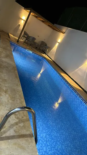 3 Bedrooms . 2 Bathrooms . 130 m23