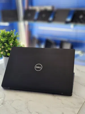 Dell Latitude 7400 Core i7 Processor 8th Generation Intel UHD Graphics 620 Touchscreen 14 Inch size